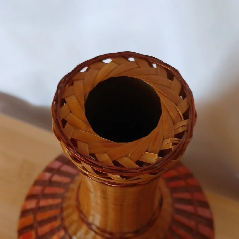 VTG Peoples Rep of China Woven AsianZhejiang Handicrafts Vase